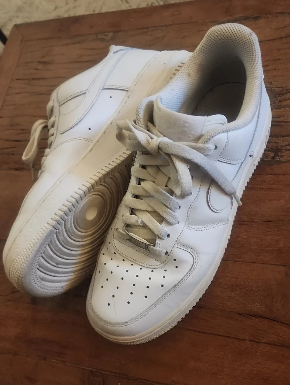 Nike White Men’s Air Force 1 Low-Top Leather Sneakers